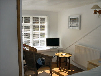 400 tv area twin room