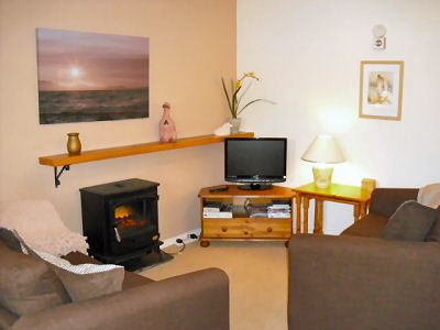 Flat 3 Lounge new 400